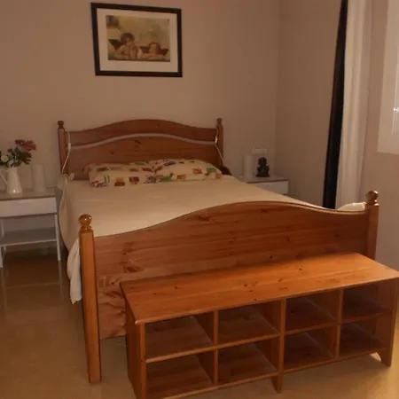 Paseo Taulat Apartment *